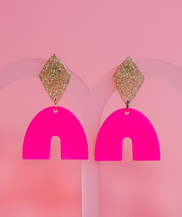 thesaskia_pink&gold_earsass1