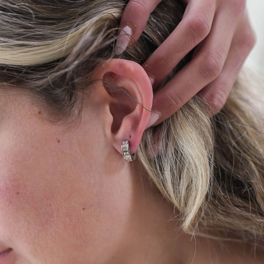 Baguette Huggie Hoop Earrings – THE ELIZA
