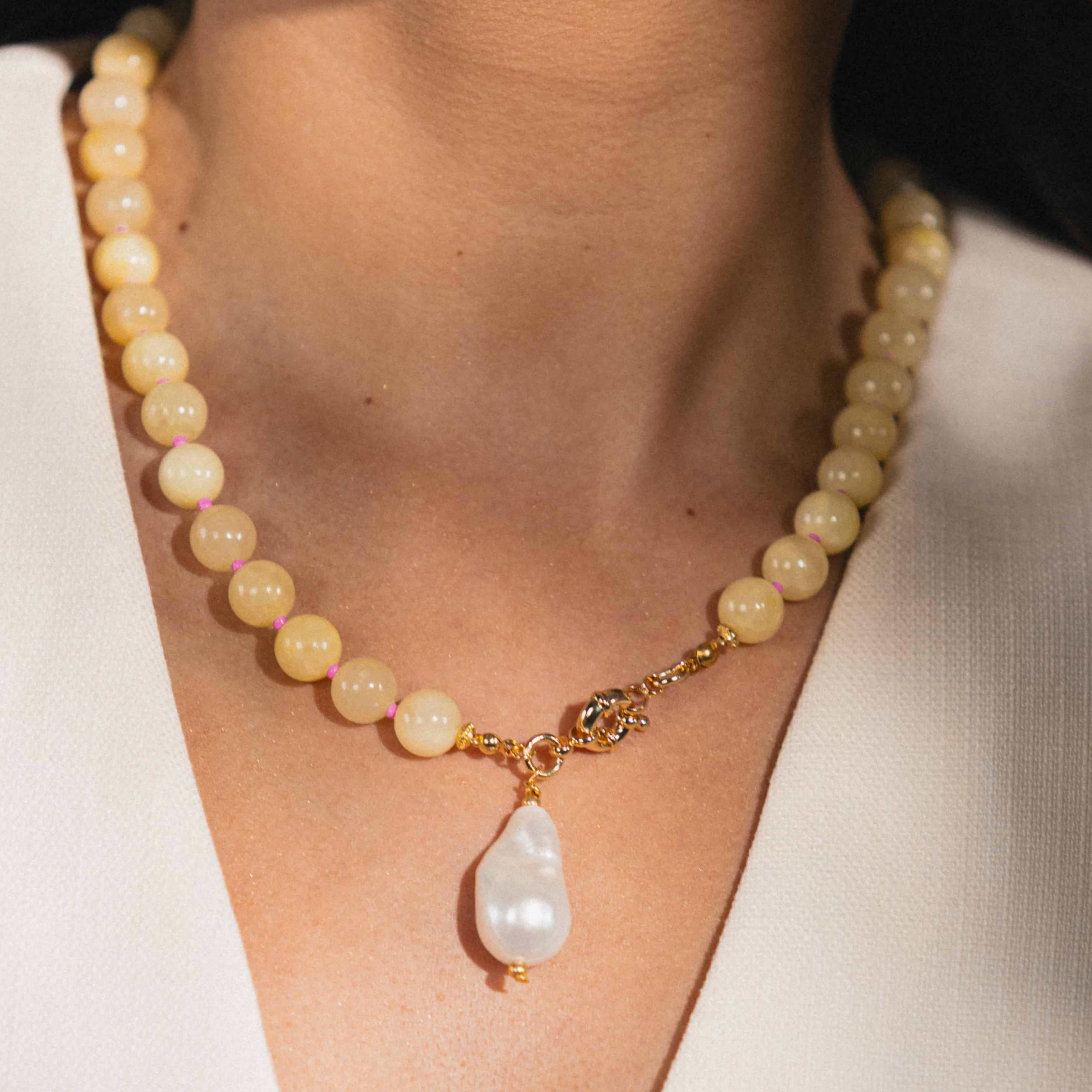 chalcedony and peal gemstone necklace
