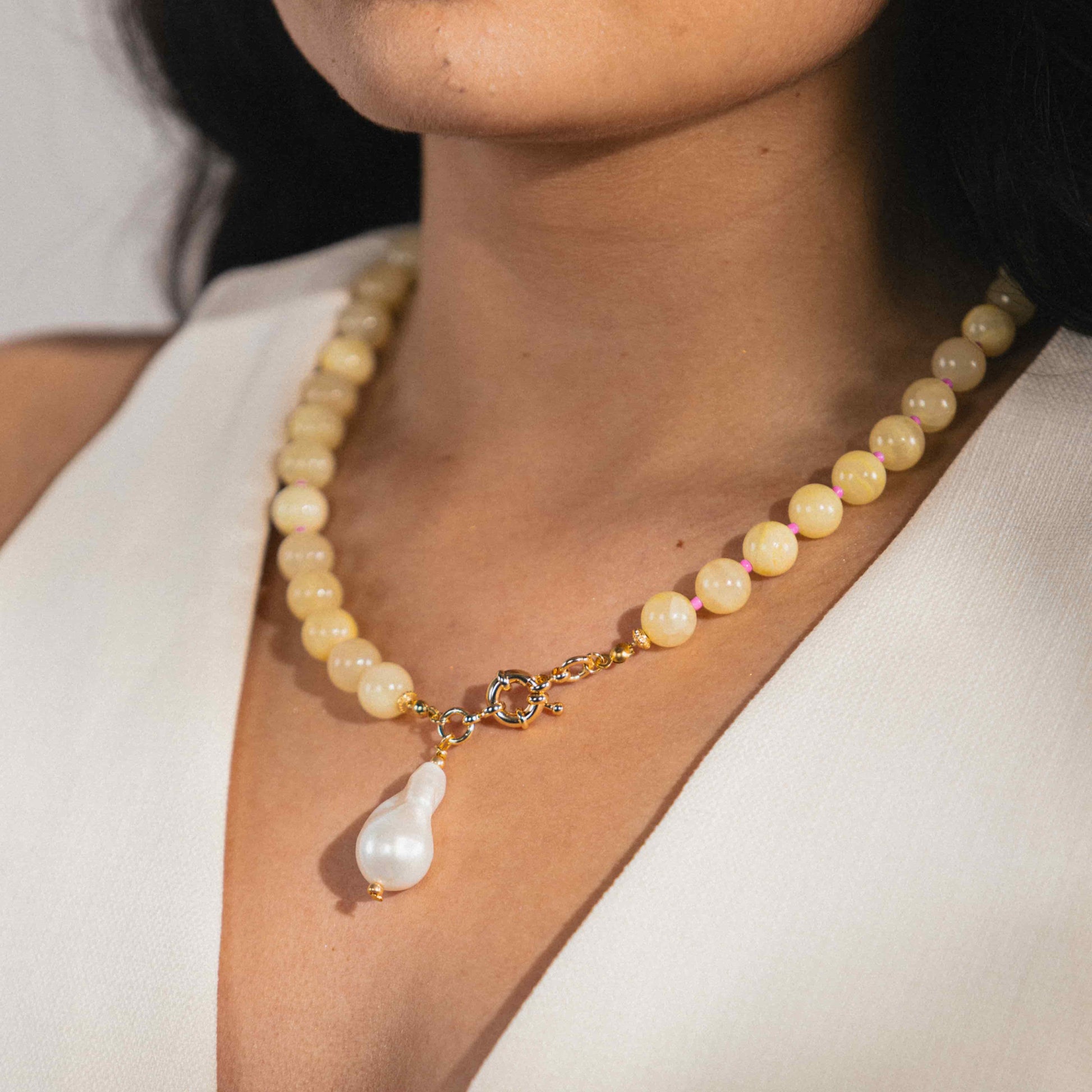 chalcedony and peal gemstone necklace