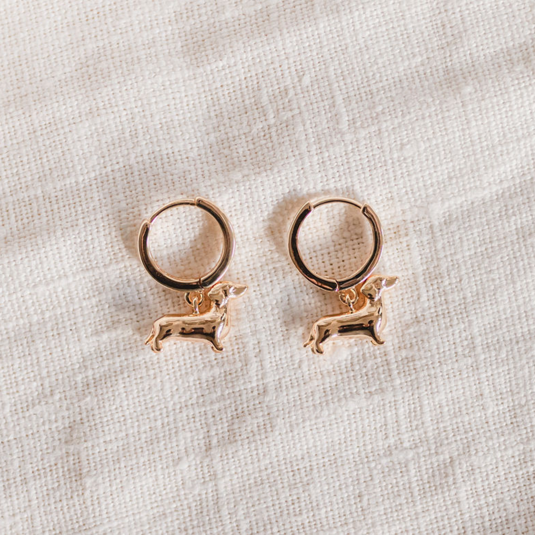 THE BINXY - Dachshund Huggie Drop Earring