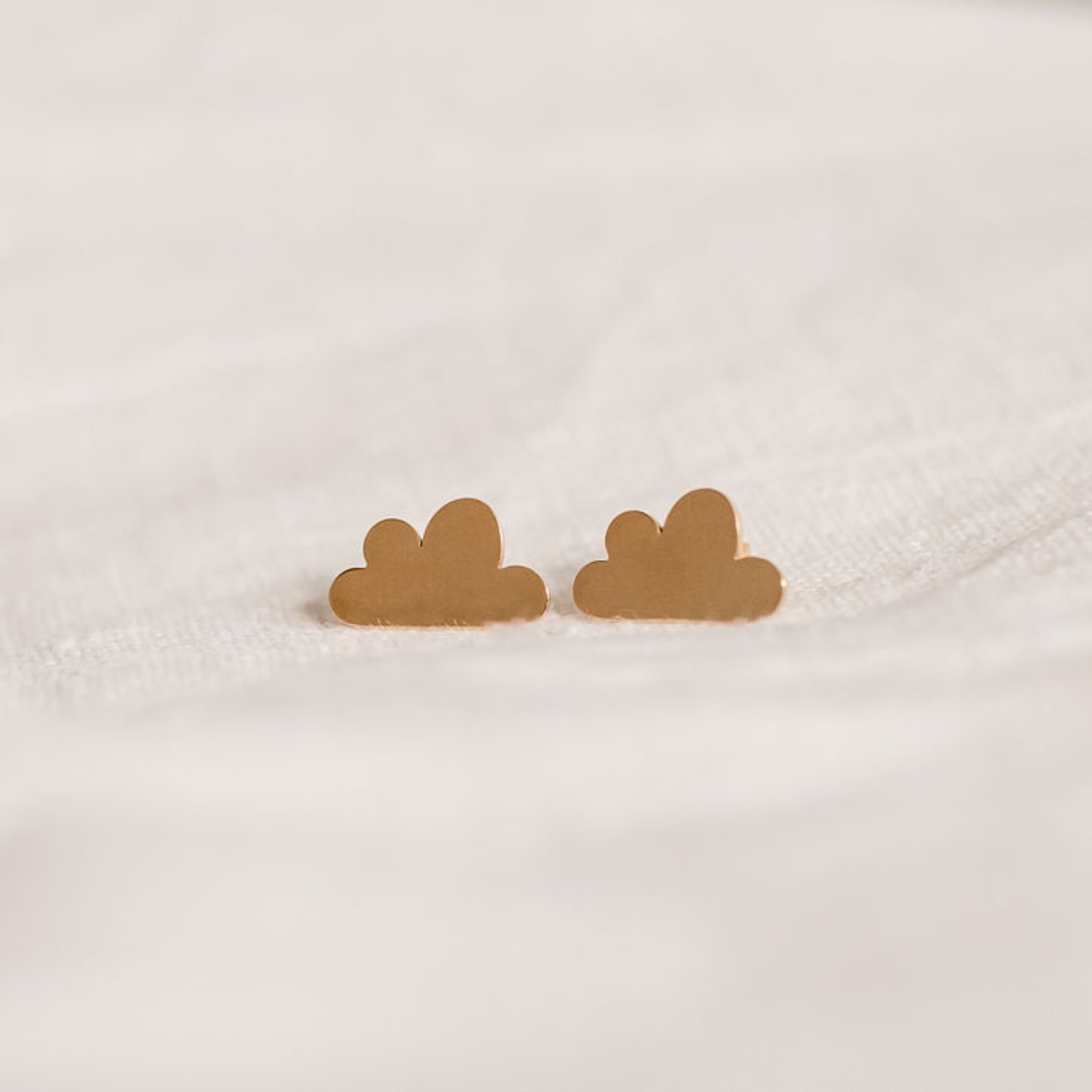 THE CLOUD NINE - Cloud Shaped Gold Studs