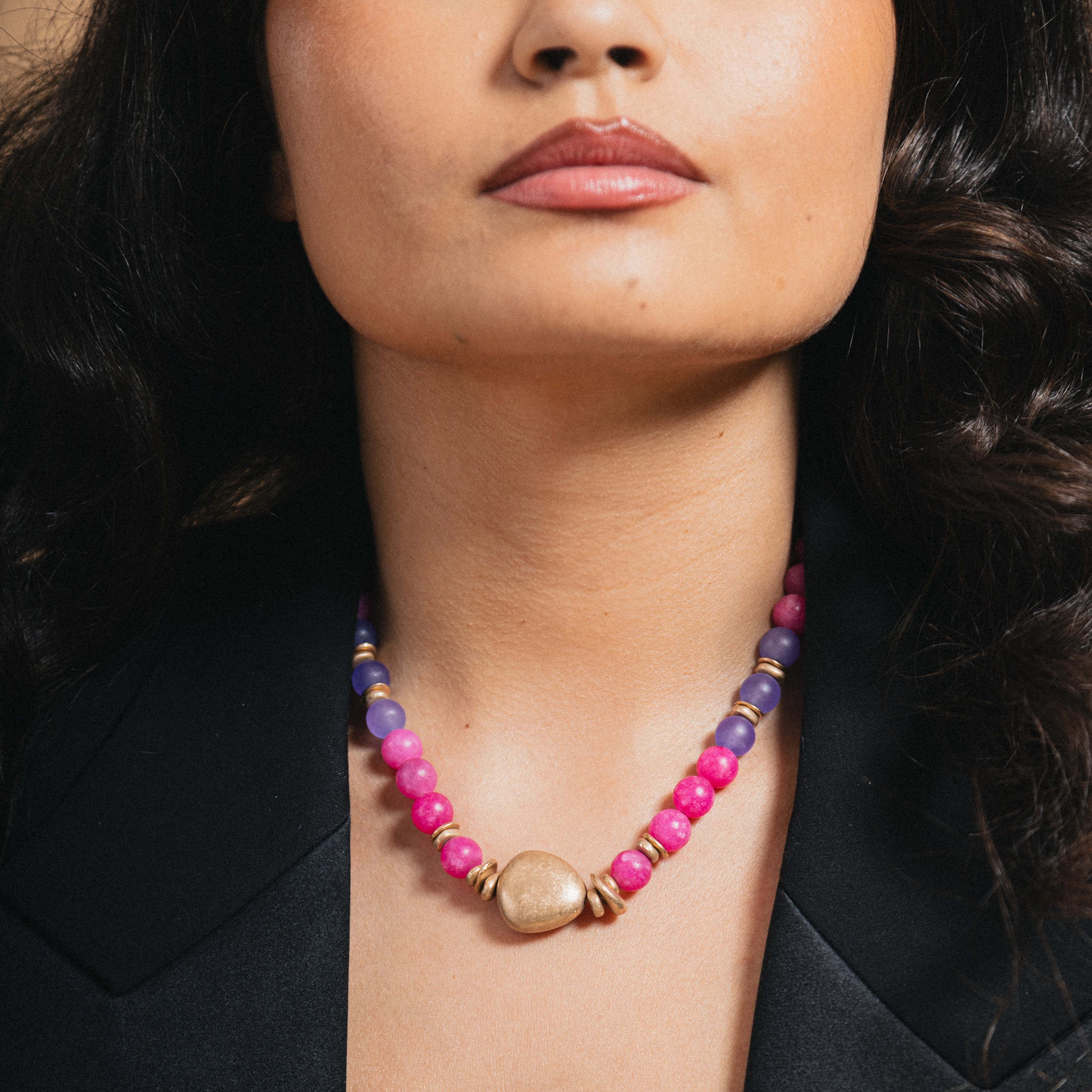 THE ISABELLA NECKLACE - Chunky Short Necklace with Pink and Purple Stones