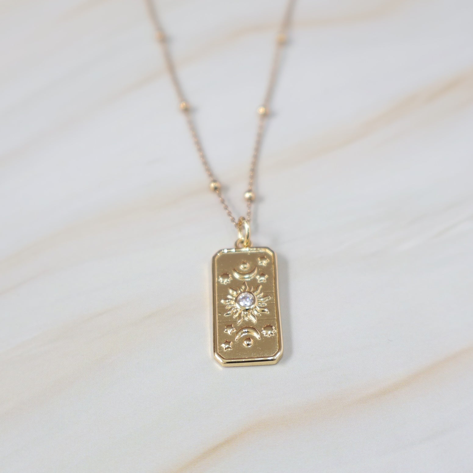 THE HOLLY - Tarot Card Pendant Necklace
