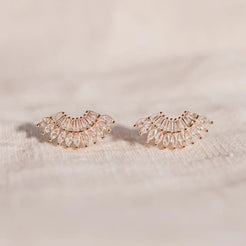 Curved crystal earring stud