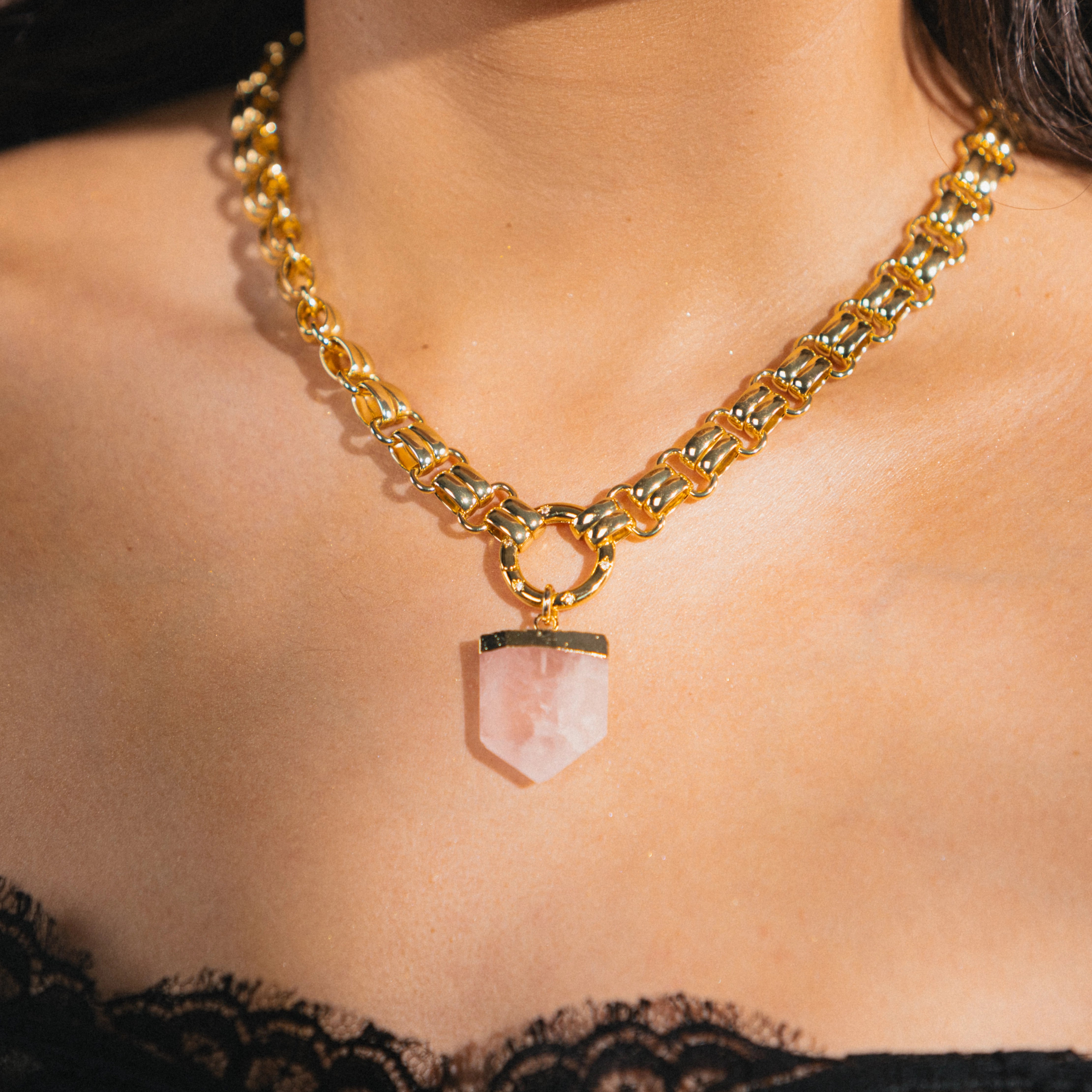 chunky gold necklace with rose quartz pendant 