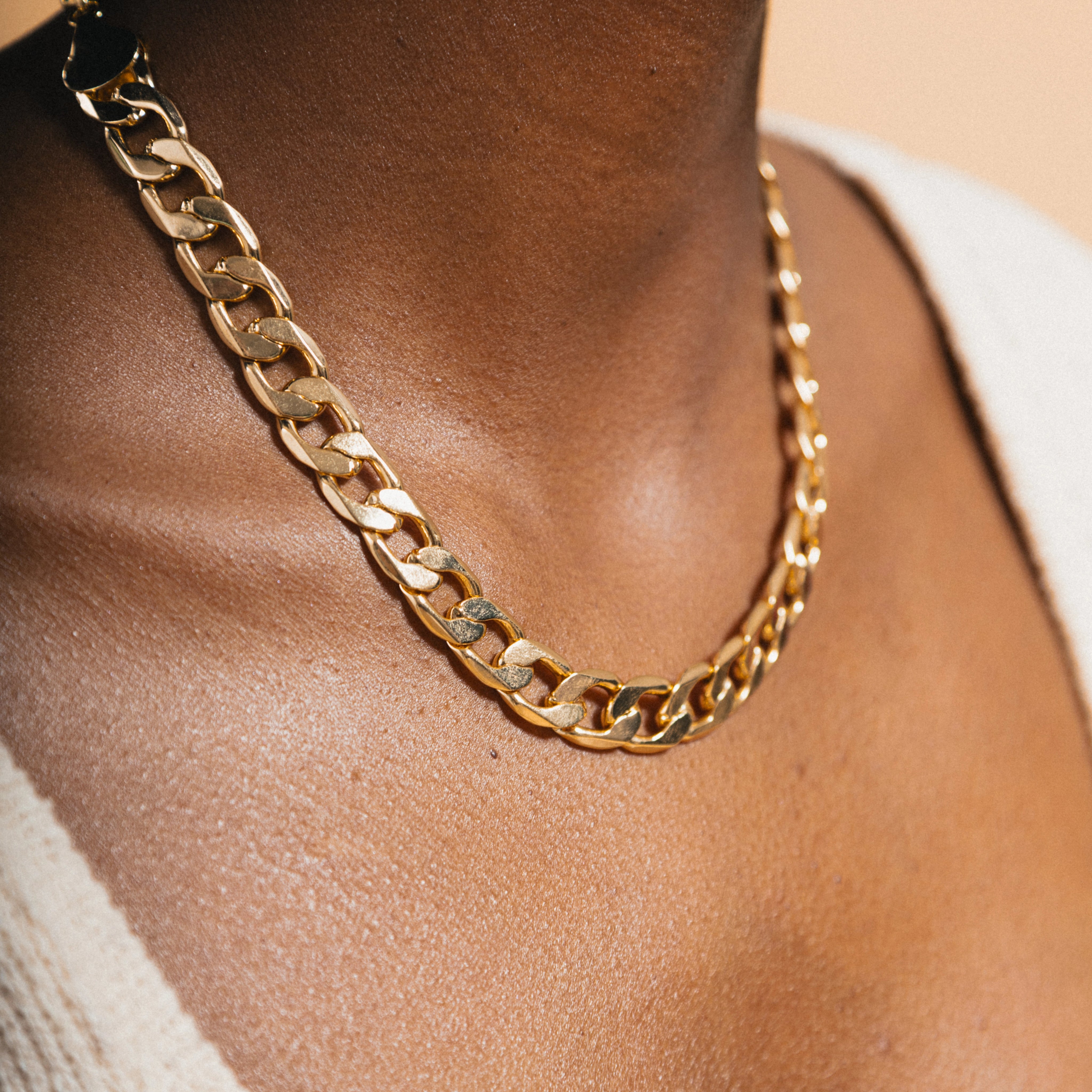 gold flat Cuba chain necklace 