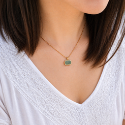 gold green stone pendant necklace 