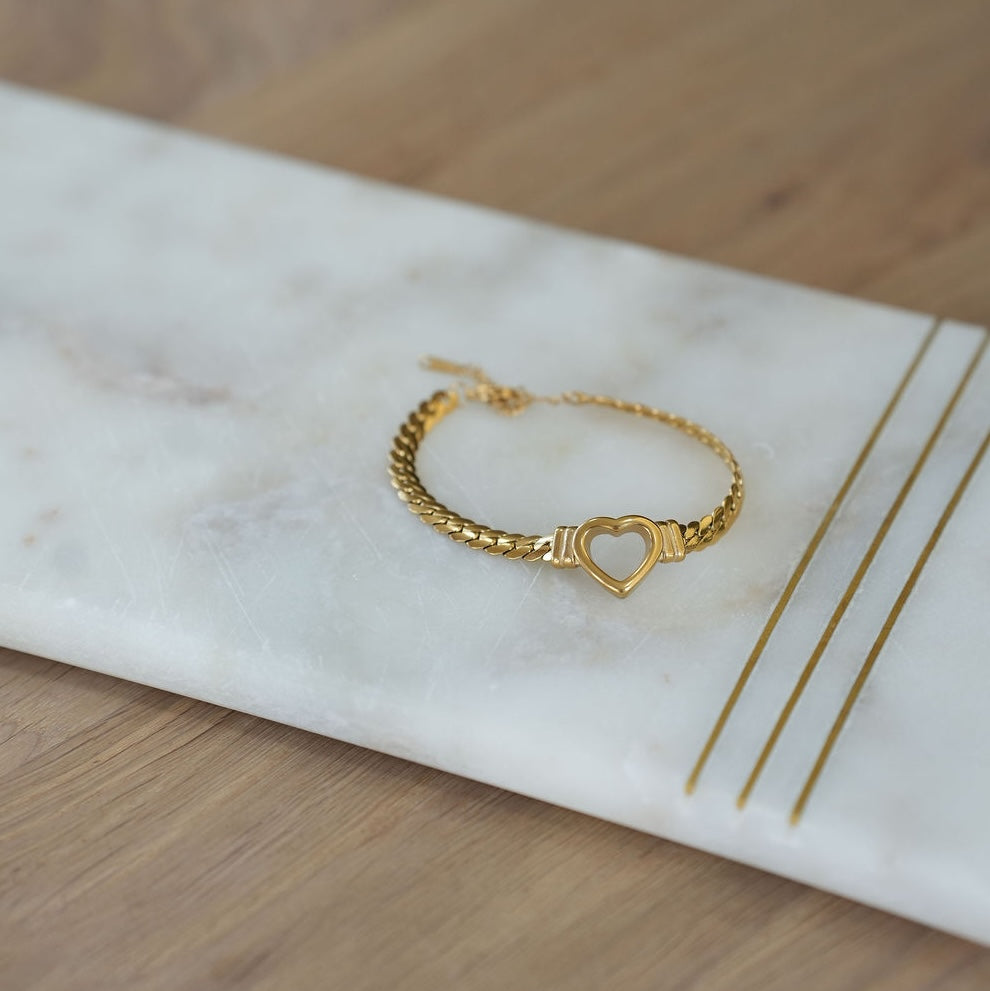 Chunky Curb Chain Heart Bracelet - STRONG HEART