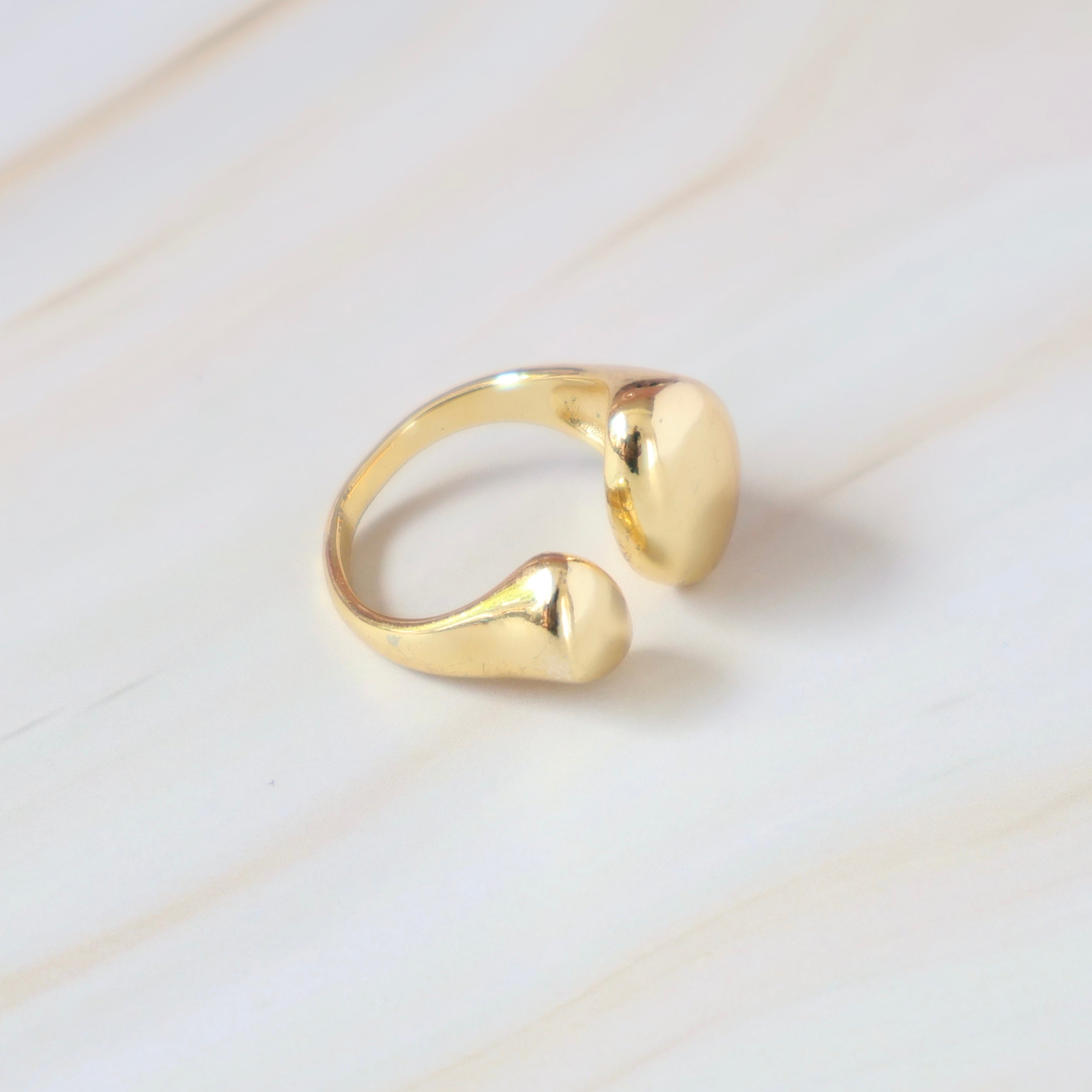 gold open ring 