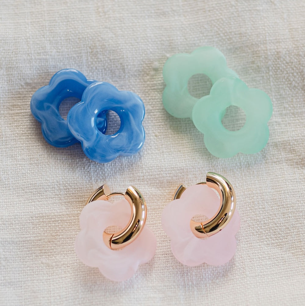 interchangeable gold hoop with flower charms 