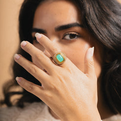 jade centre gold statement ring 