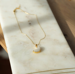 moonstone pendant necklace 