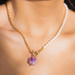 THE LUNA LAVENDER - The Darcie necklace with a nugget of Amethyst and string of Pearl