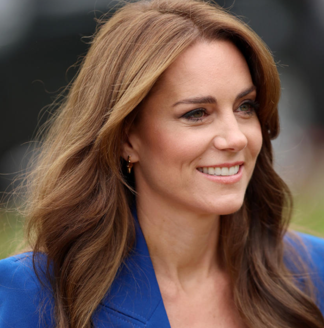 princess of Wales in issy star earrings 