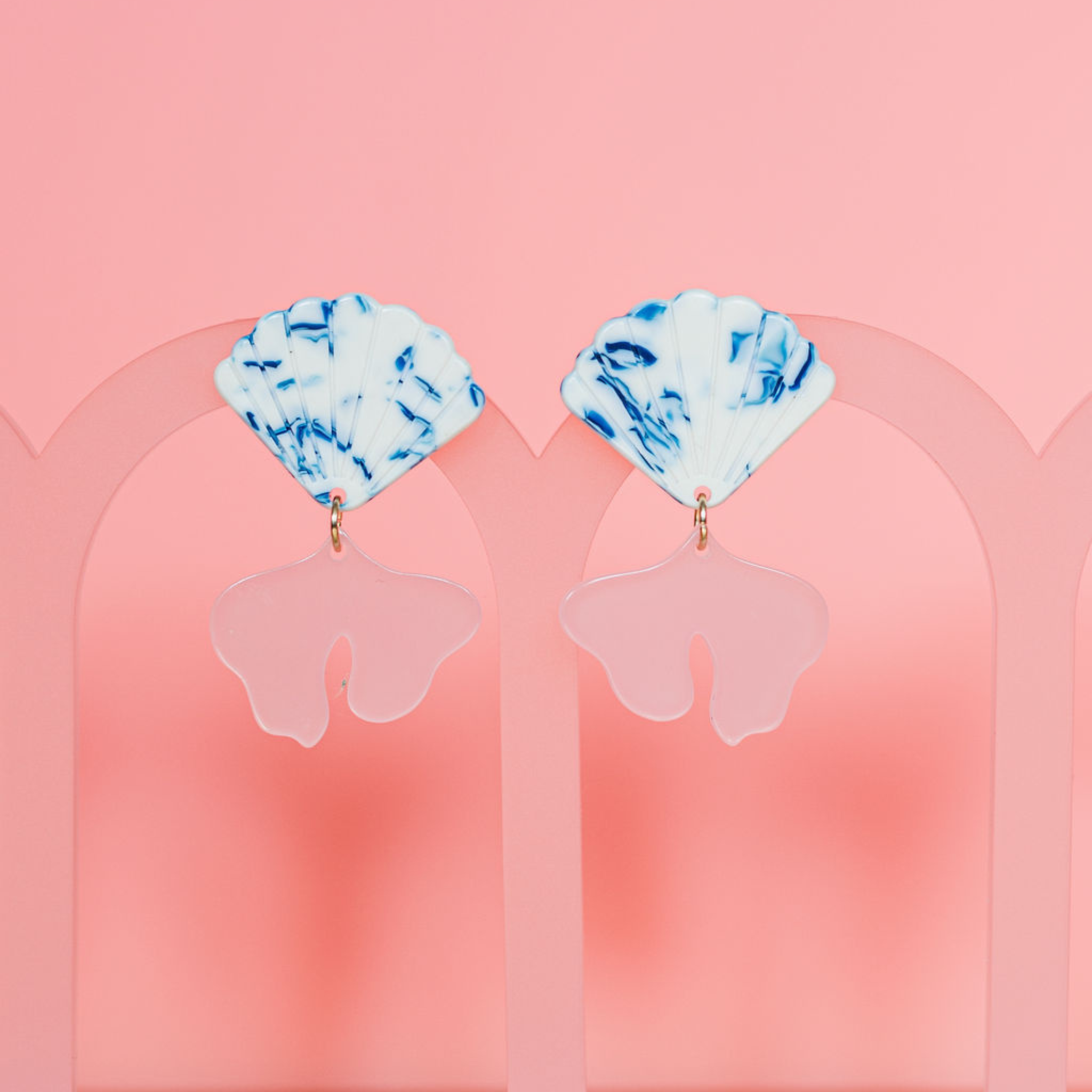 THE EMMA - Shell Earrings with Pink Ginkgo Leaf Drop