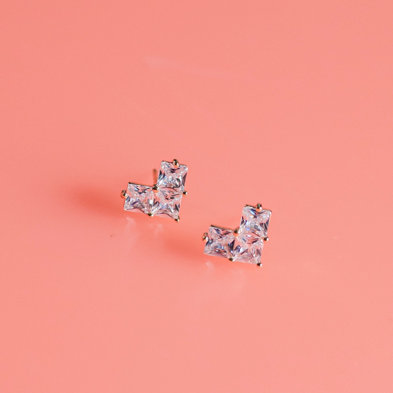 cz paved heart shaped stud earrings